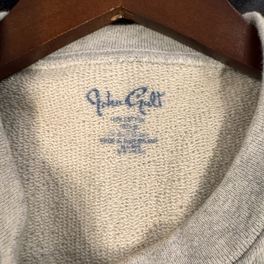 Brandy Melville Gray Sweater with graphic - Picture 2 of 2